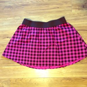 XL Black and Pink checkered skirt